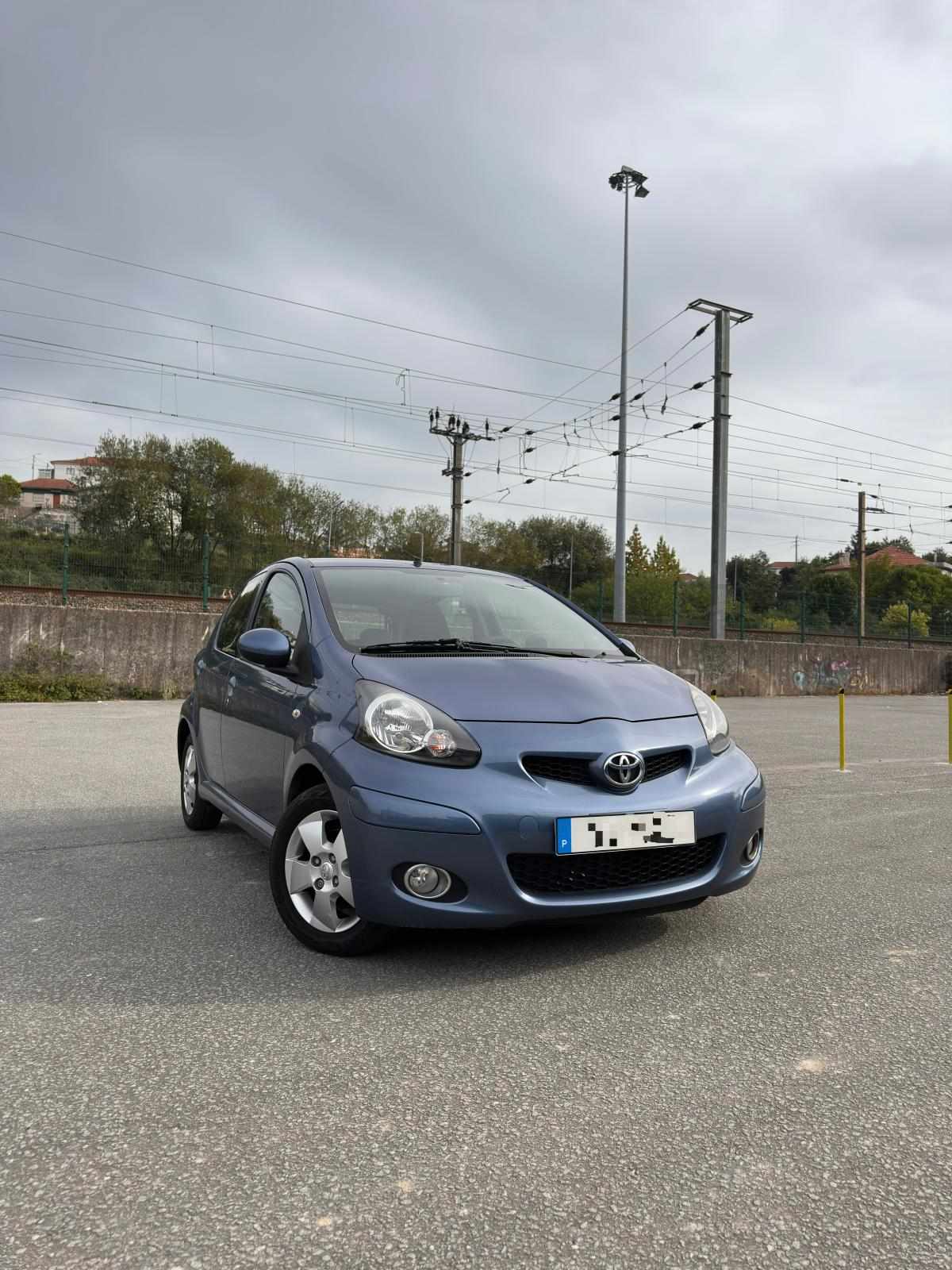 toyota-aygo-1-0-vvt-i-2009-gasolina-998cc