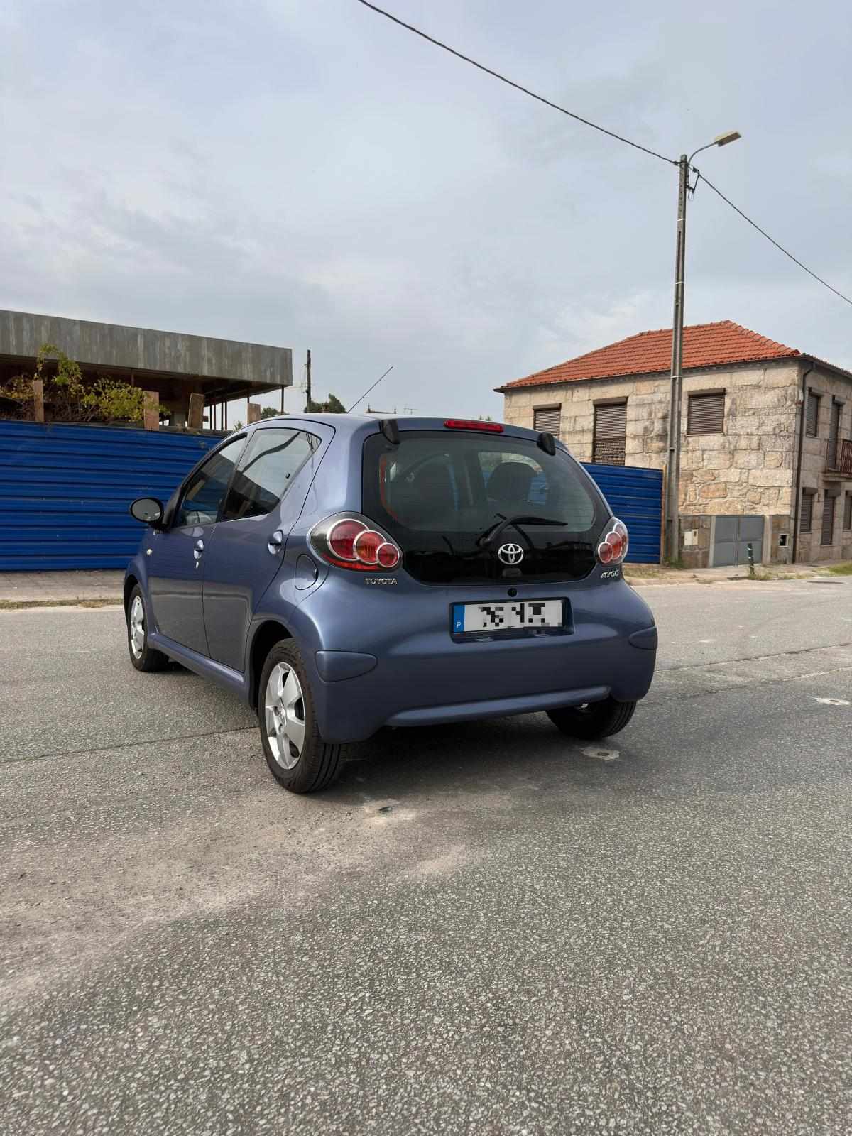 toyota-aygo-1-0-vvt-i-2009-gasolina-998cc