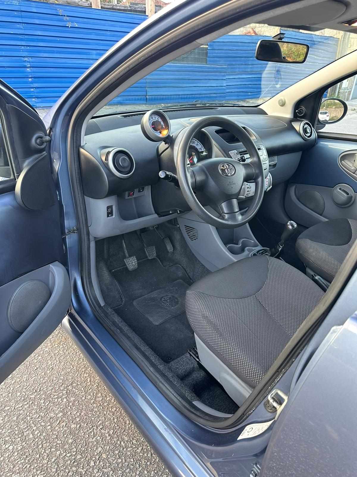 toyota-aygo-1-0-vvt-i-2009-gasolina-998cc
