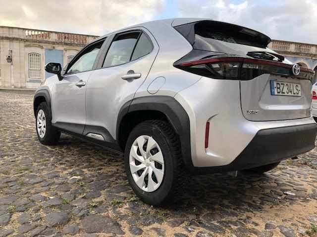 toyota-yaris-cross-2023-hibrido-a-gasolina-1499cc