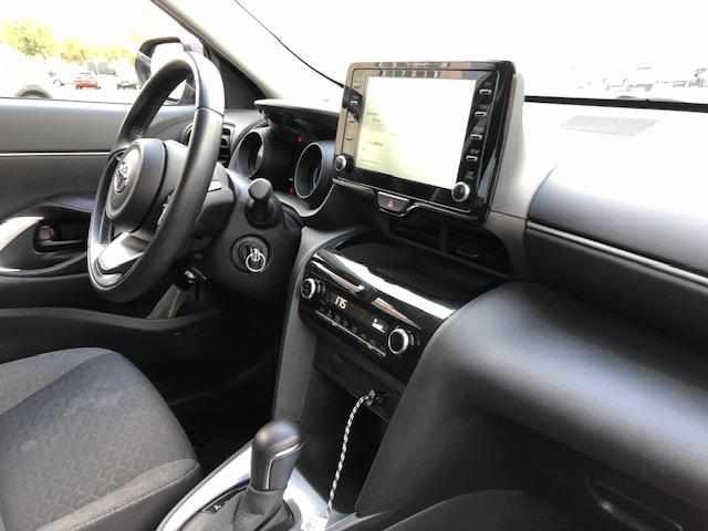 toyota-yaris-cross-2023-hibrido-a-gasolina-1499cc