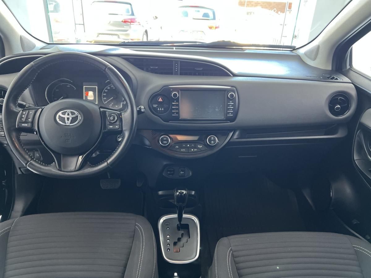 toyota-yaris-2018-hibrido-1497cc