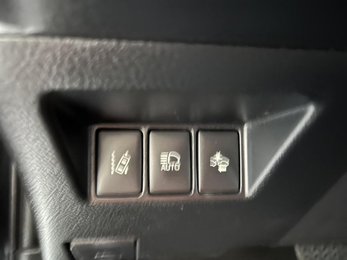 toyota-yaris-2018-hibrido-1497cc