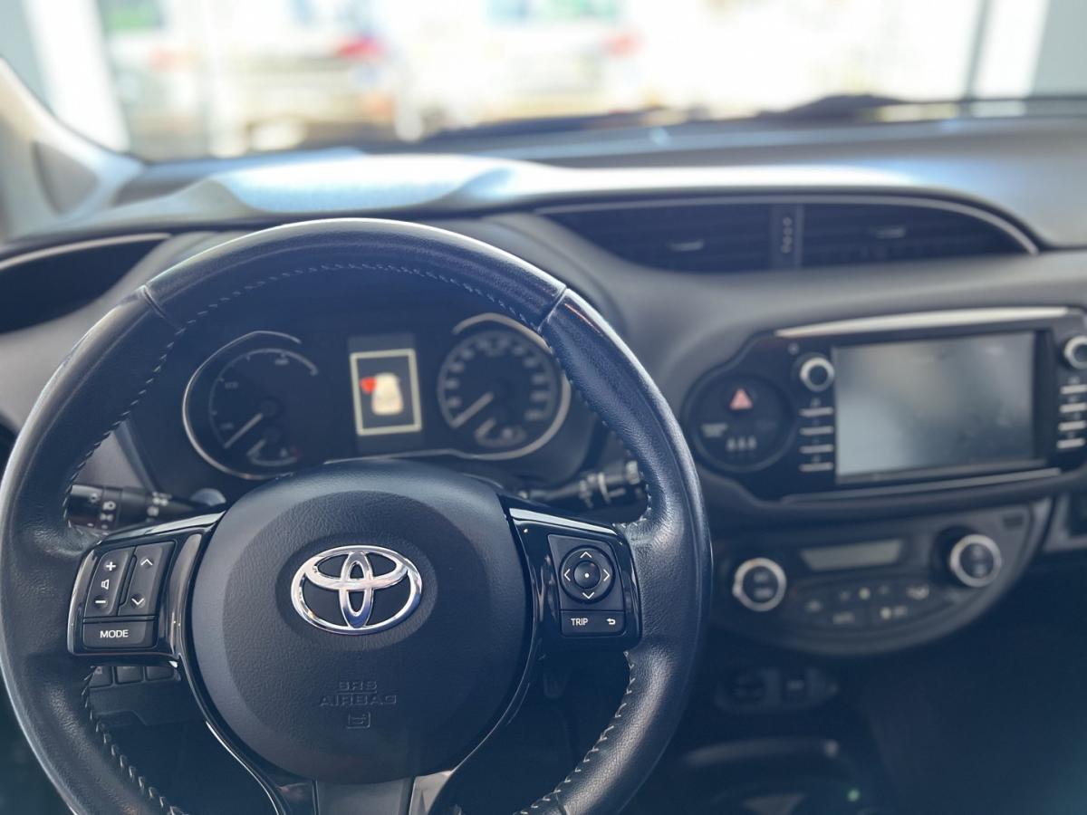 toyota-yaris-2018-hibrido-1497cc