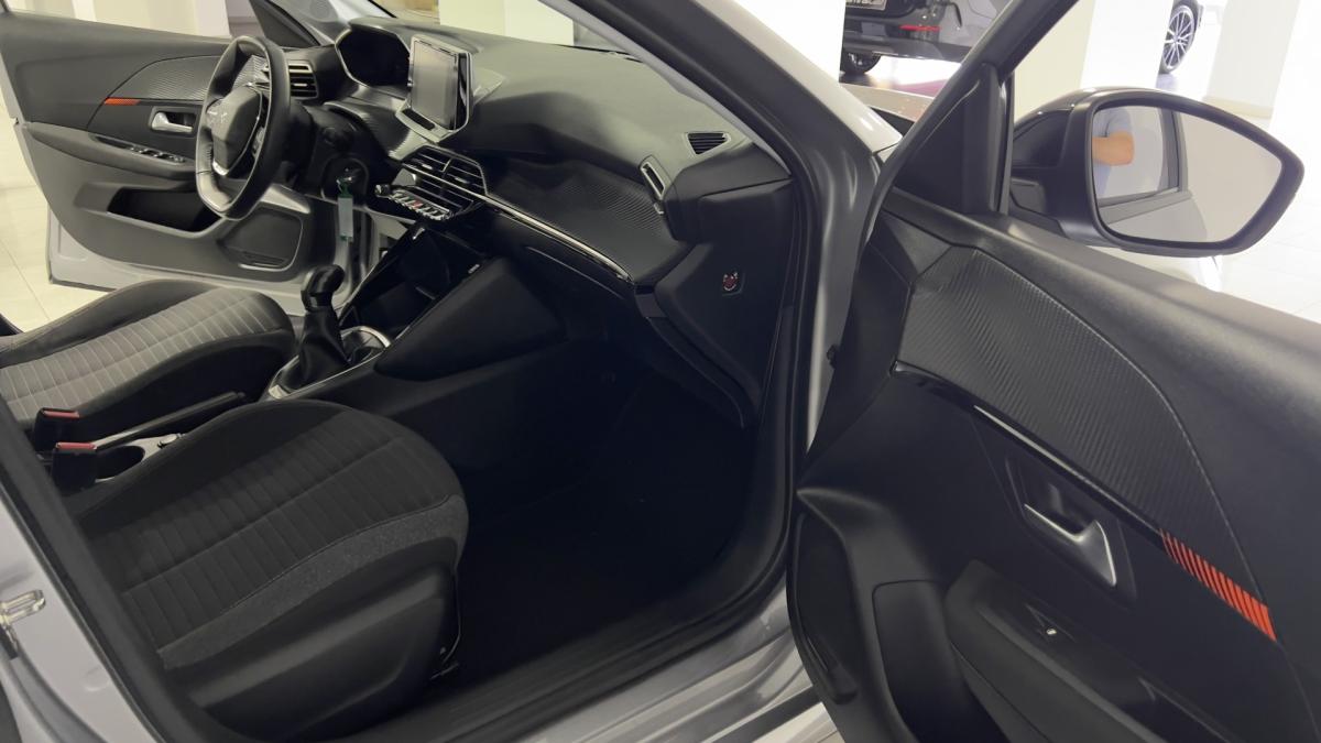 peugeot-208-2022-gasolina-1199cc
