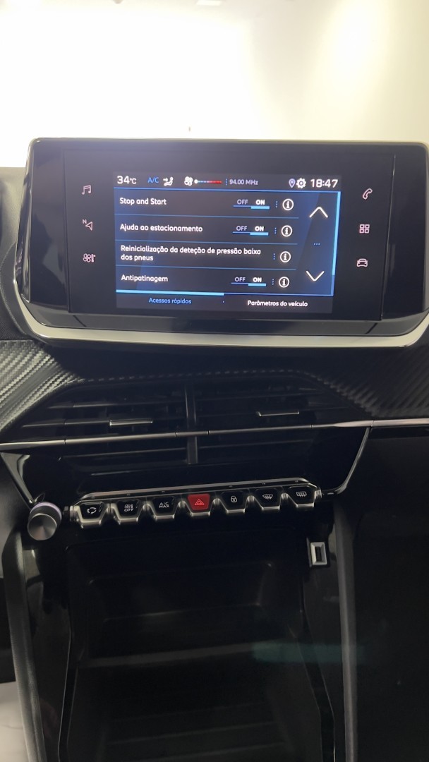 peugeot-208-2022-gasolina-1199cc