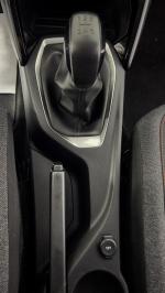 peugeot-208-2022-gasolina-1199cc
