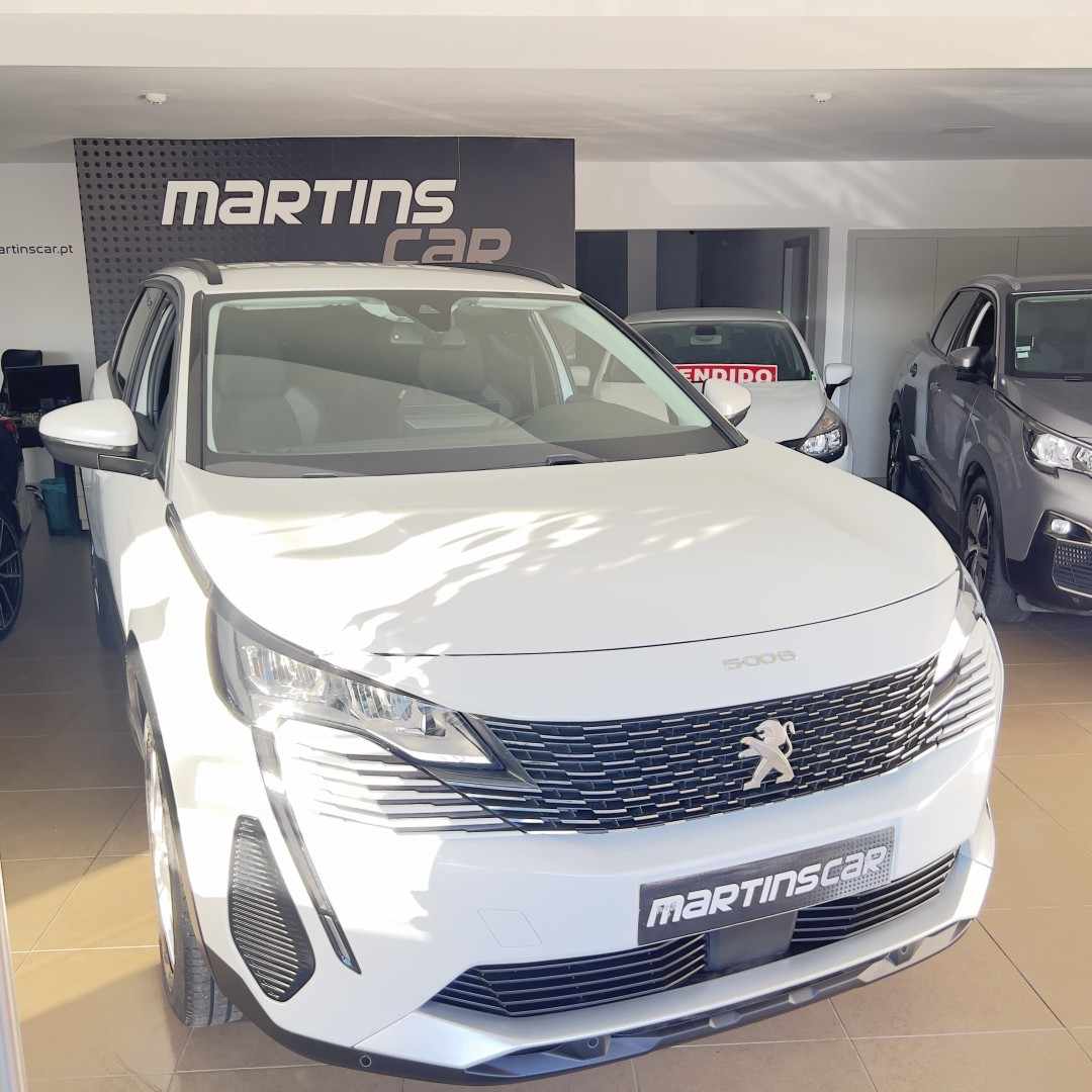 peugeot-5008-2021-gasolina-1199cc