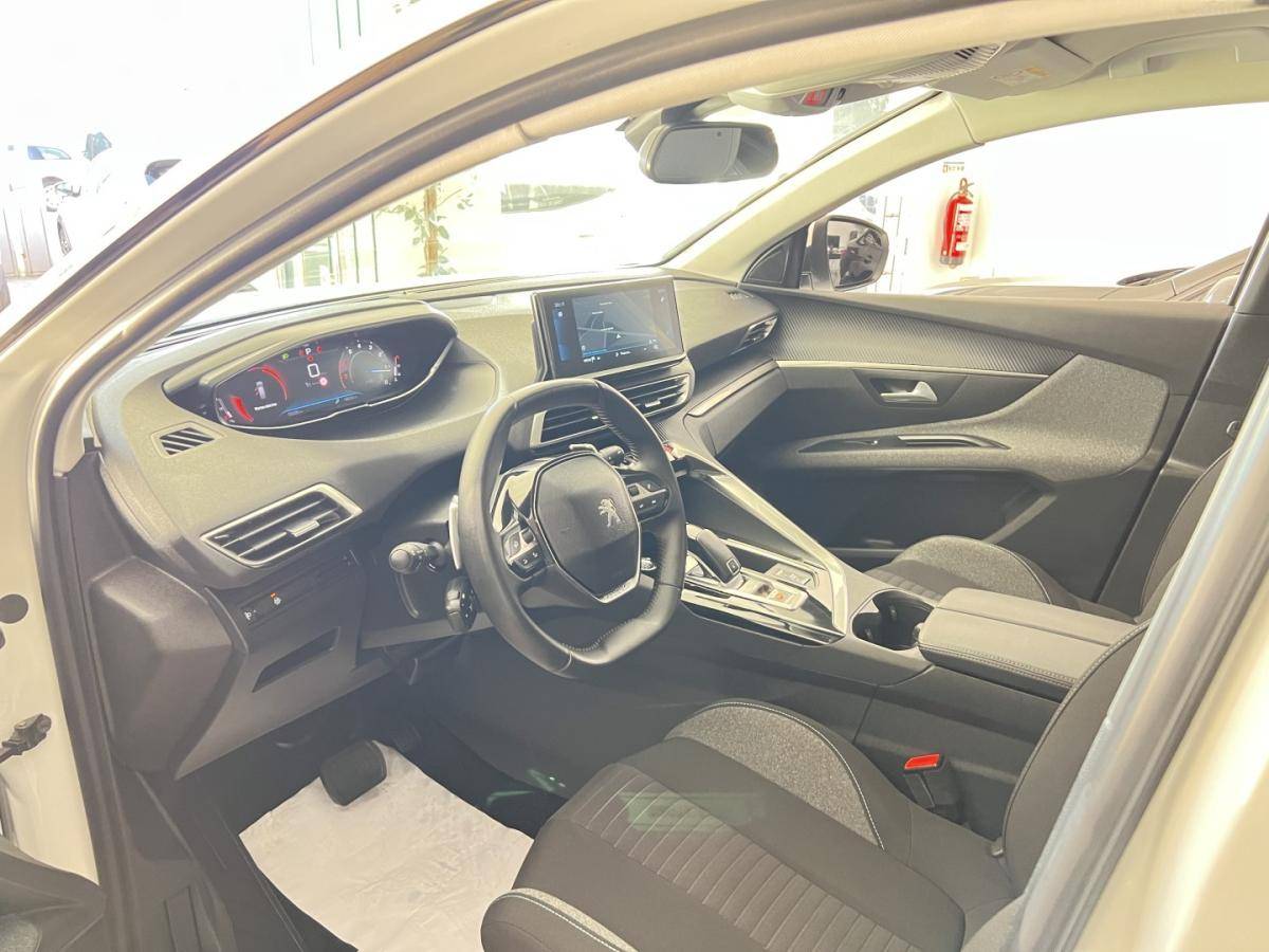 peugeot-5008-2021-gasolina-1199cc