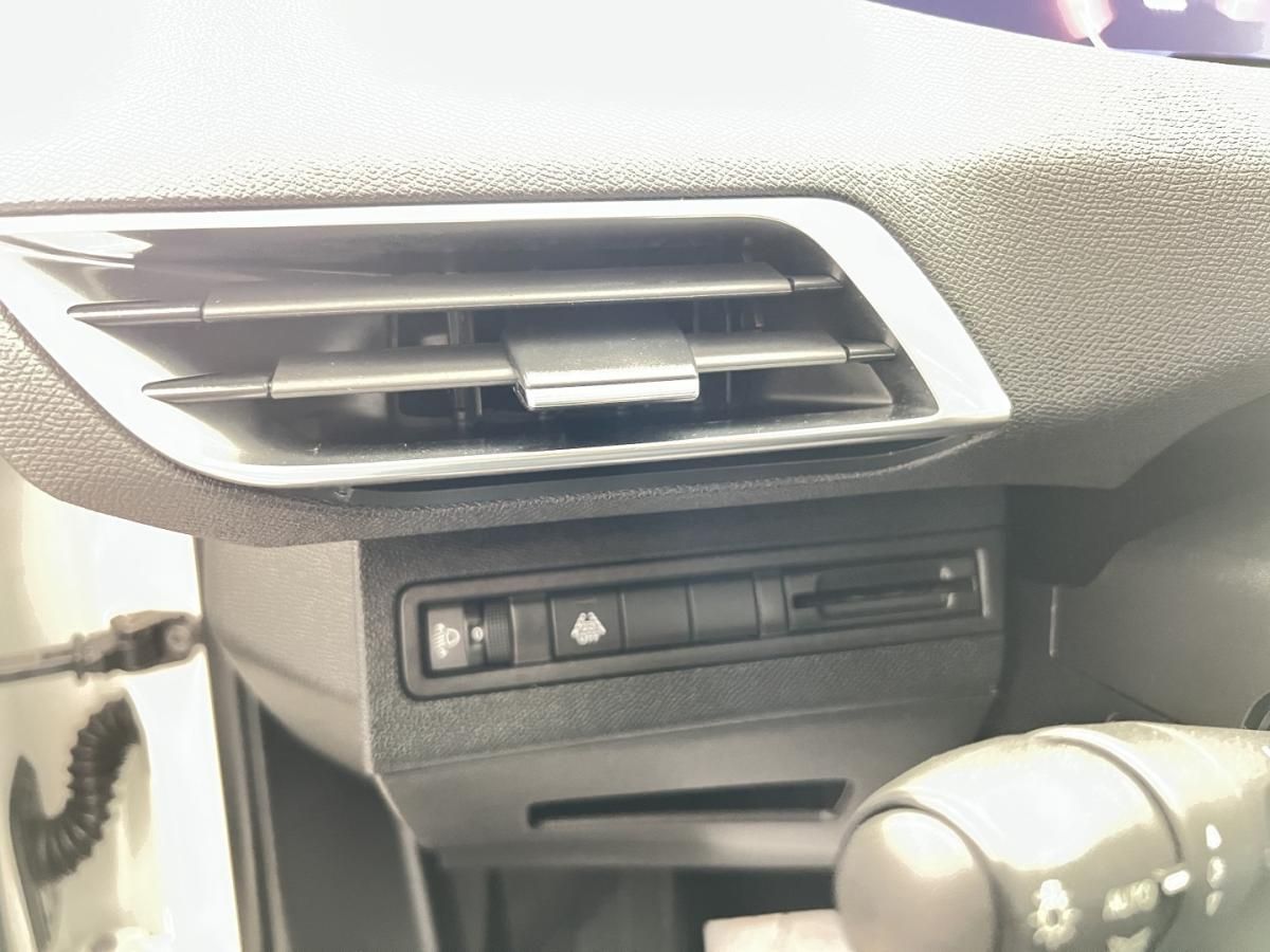 peugeot-5008-2021-gasolina-1199cc
