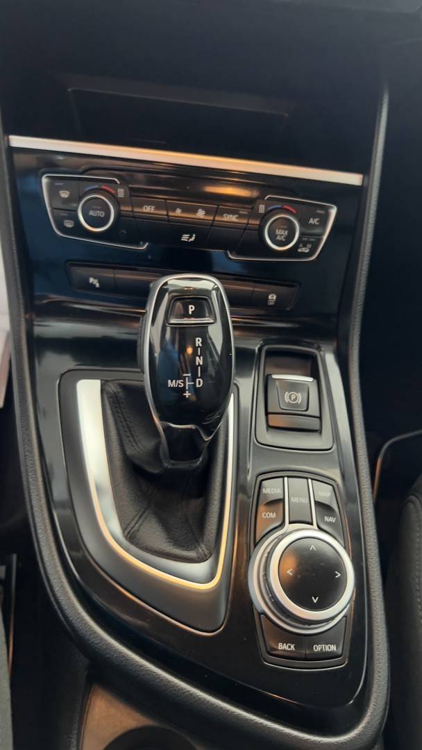 bmw-serie-2-2020-diesel-1496cc