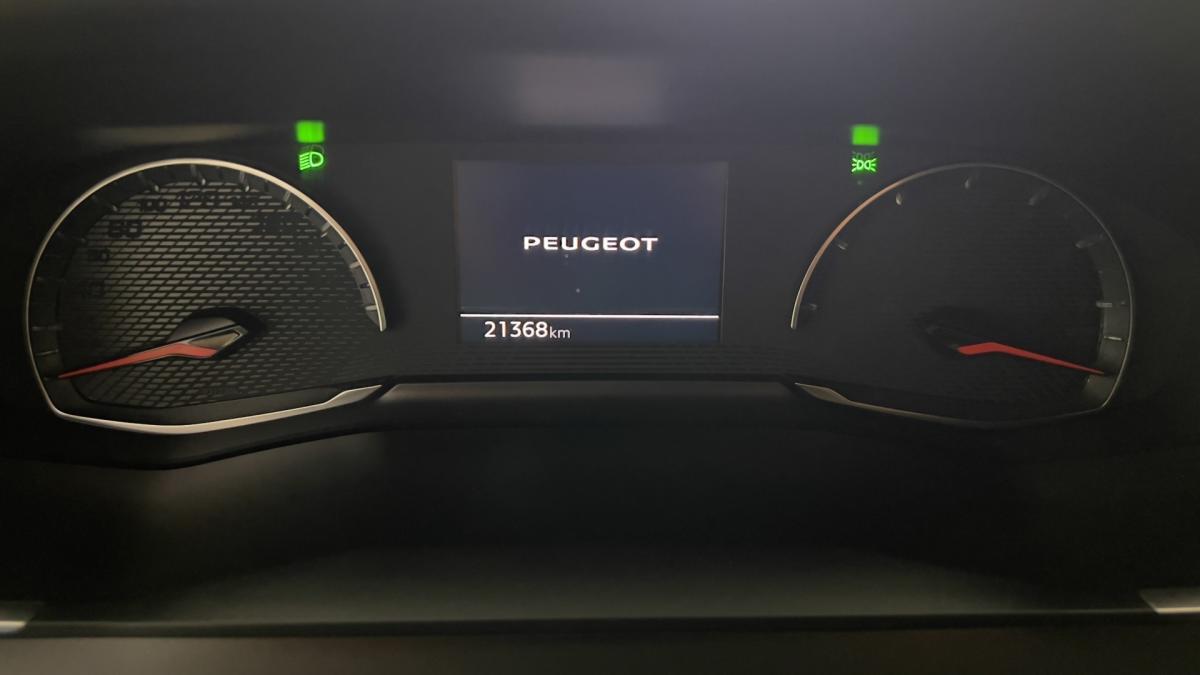 peugeot-2008-2023-gasolina-1199cc