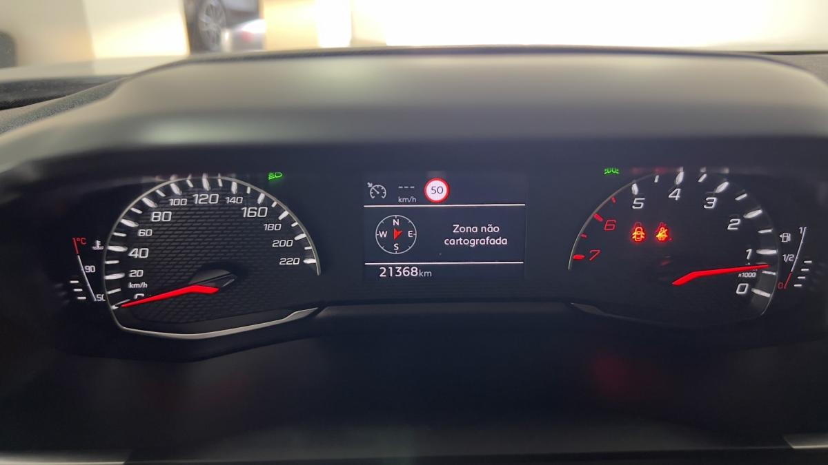 peugeot-2008-2023-gasolina-1199cc