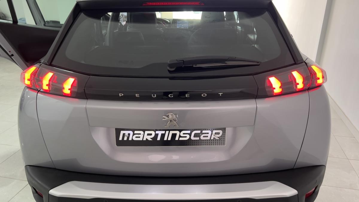 peugeot-2008-2023-gasolina-1199cc