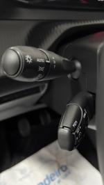peugeot-2008-2023-gasolina-1199cc