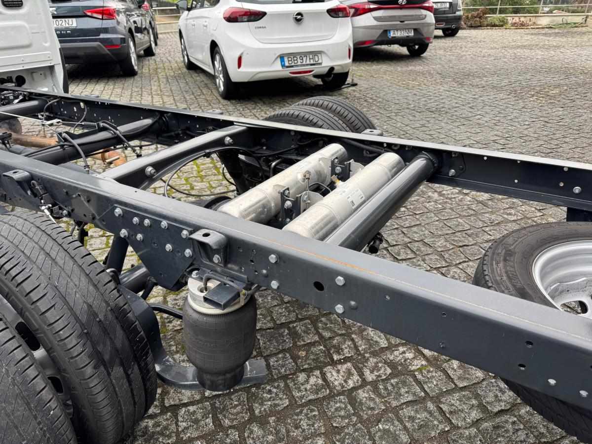 iveco-daily-2024-diesel-2998cc