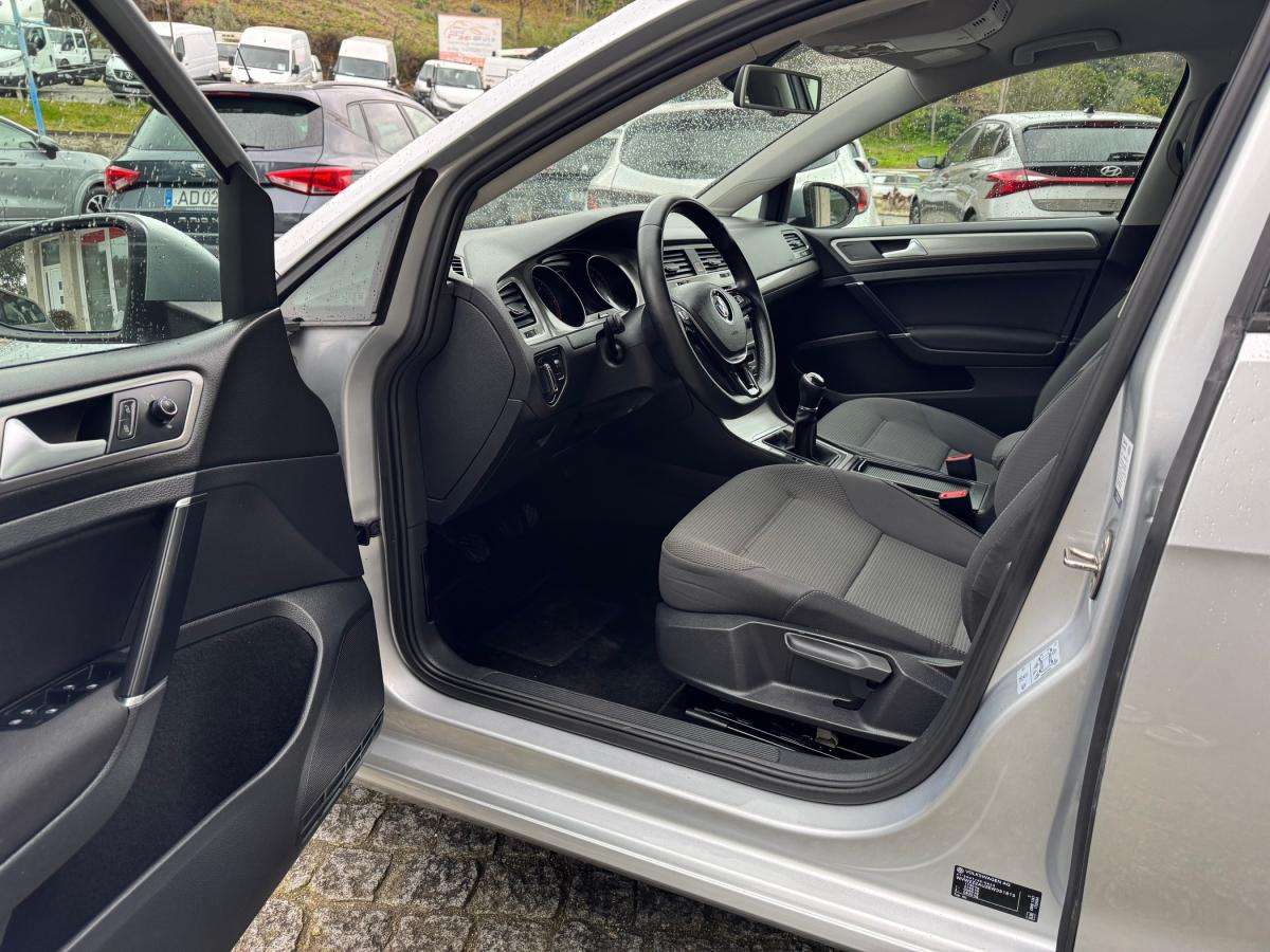 volkswagen-golf-2014-diesel-1598cc