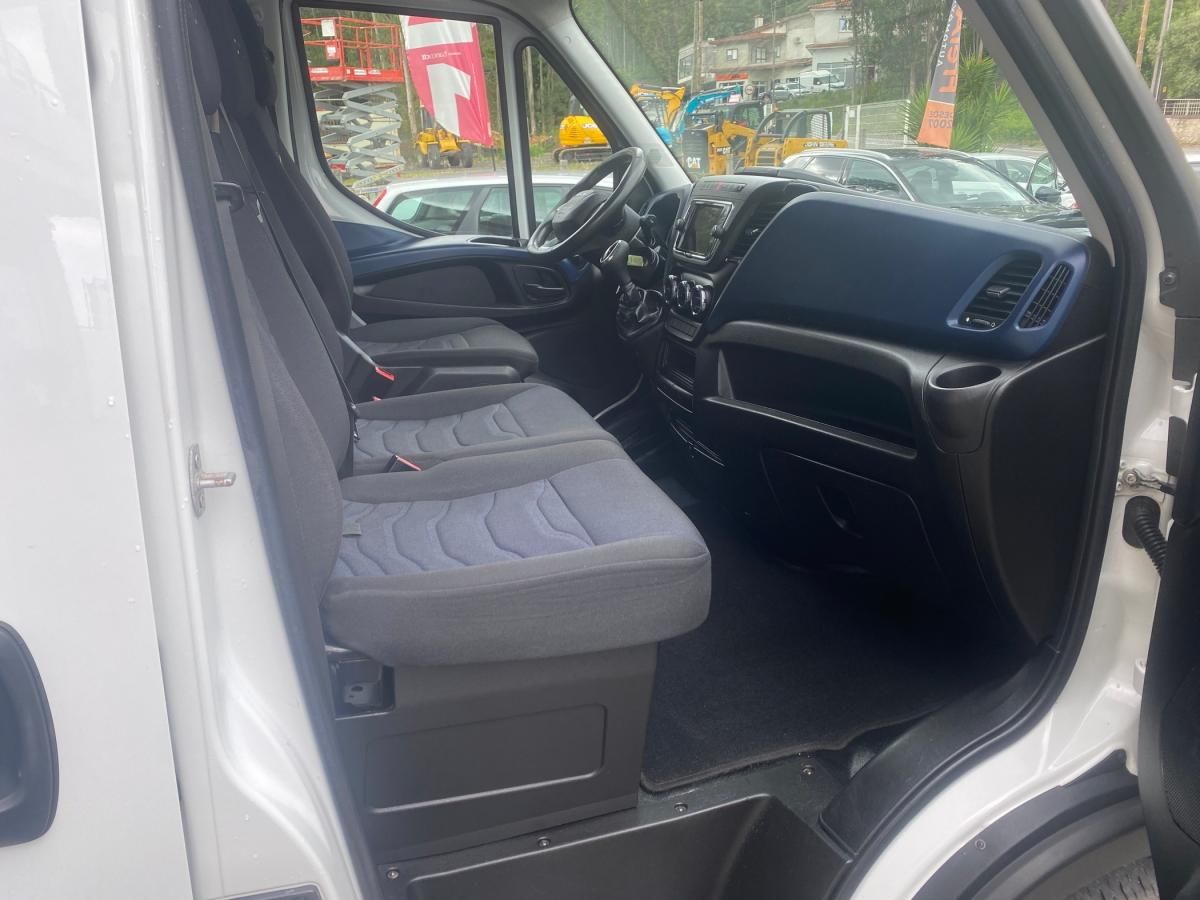 iveco-daily-2019-diesel-2998cc