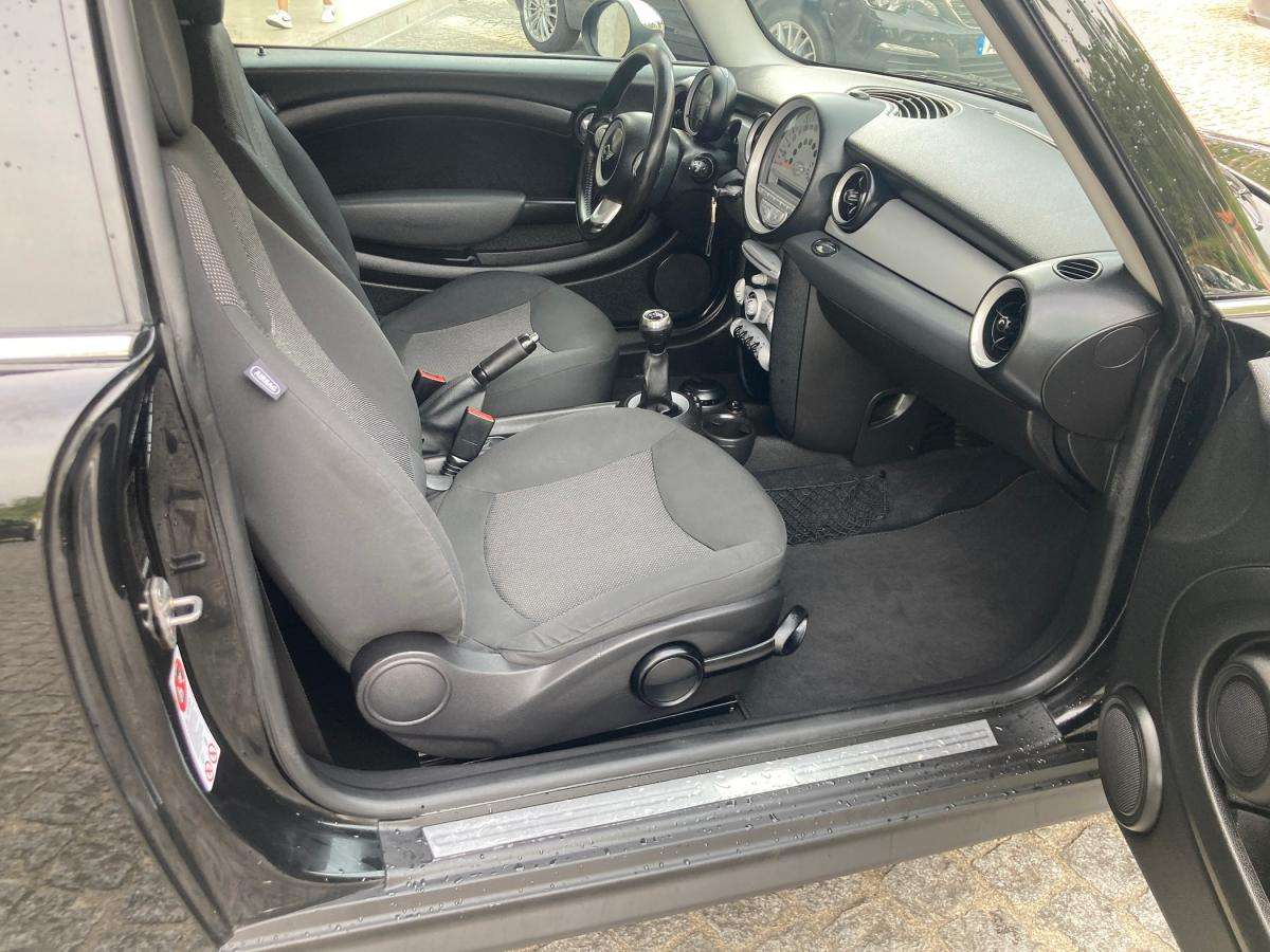 mini-one-2010-diesel-1560cc