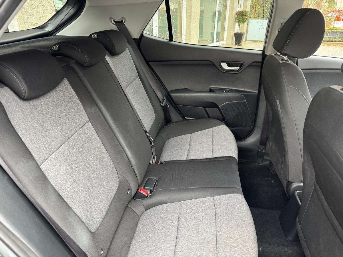 kia-stonic-2025-gasolina-1197cc