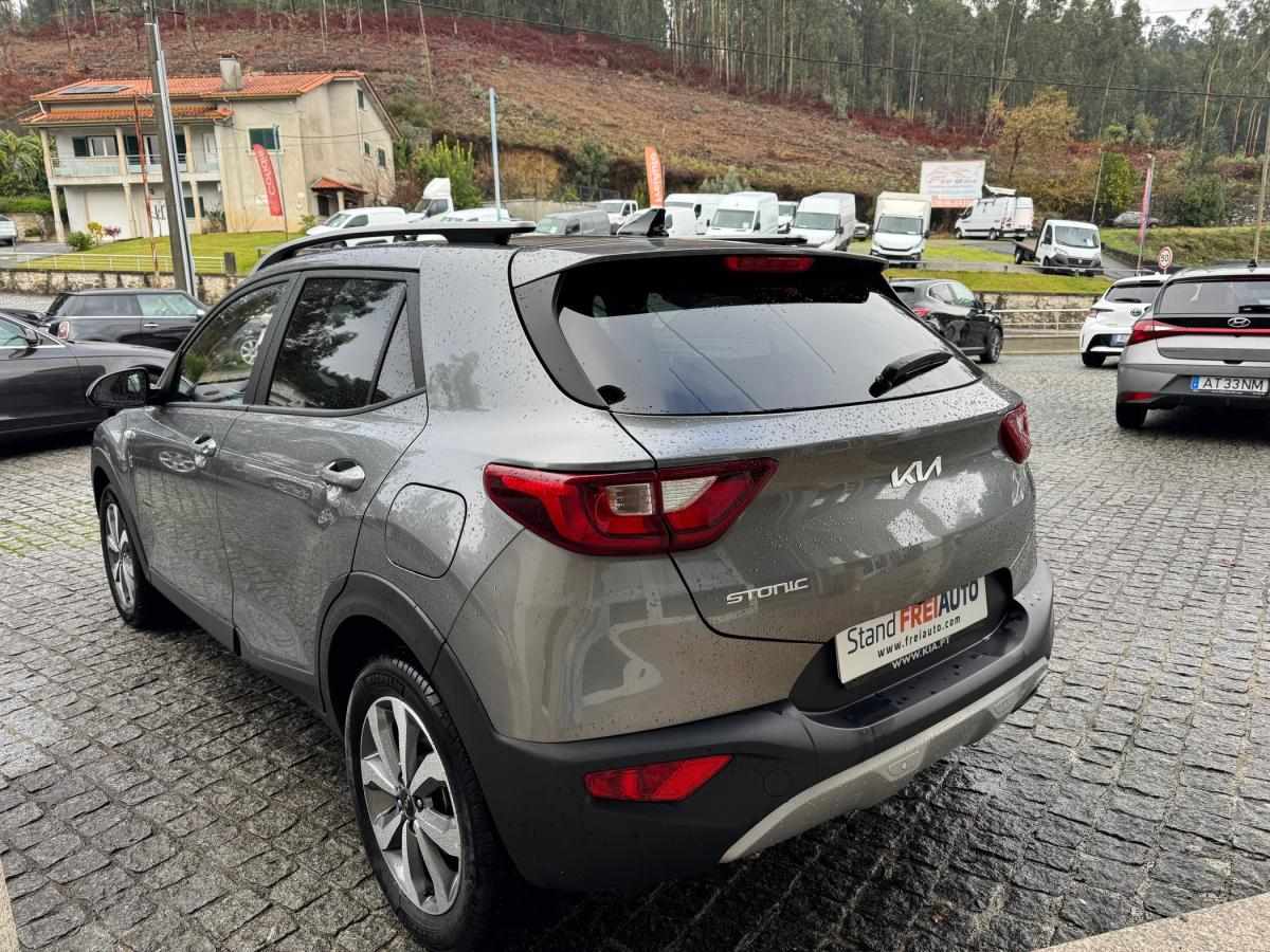 kia-stonic-2025-gasolina-1197cc