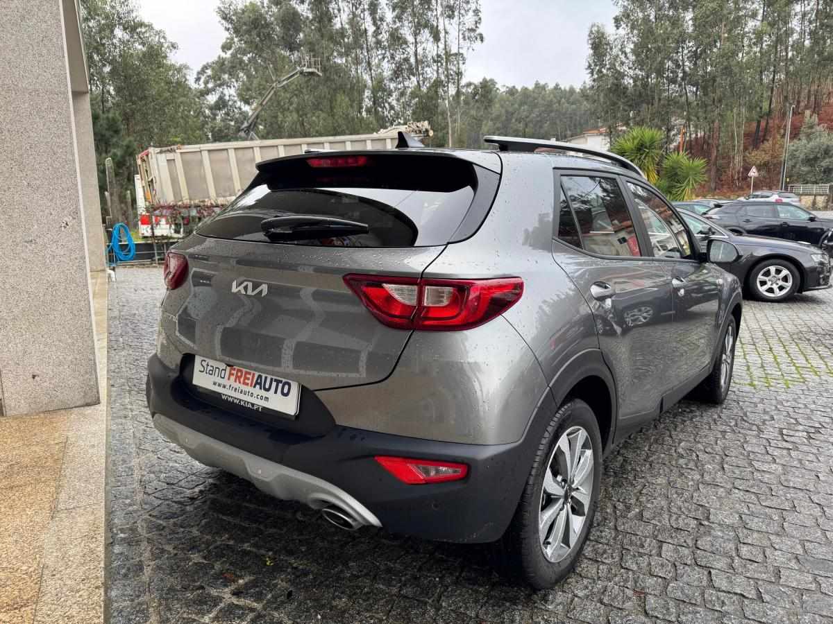 kia-stonic-2025-gasolina-1197cc