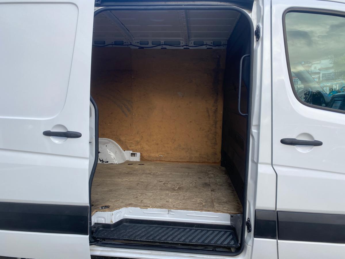 mercedes-benz-sprinter-2018-diesel-2143cc