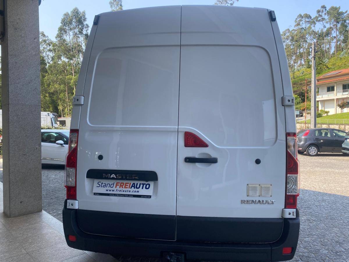 renault-master-2019-diesel-2299cc