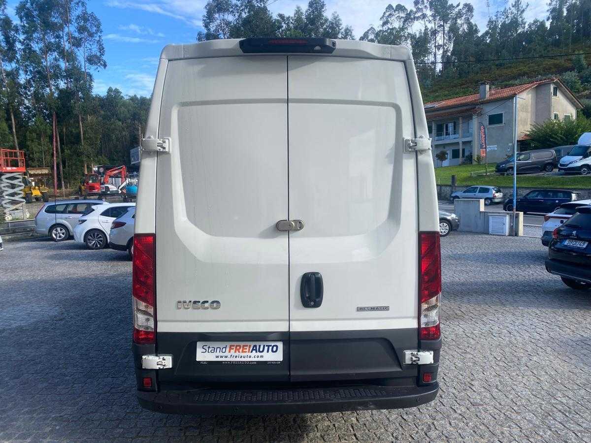 iveco-daily-2021-diesel-2998cc