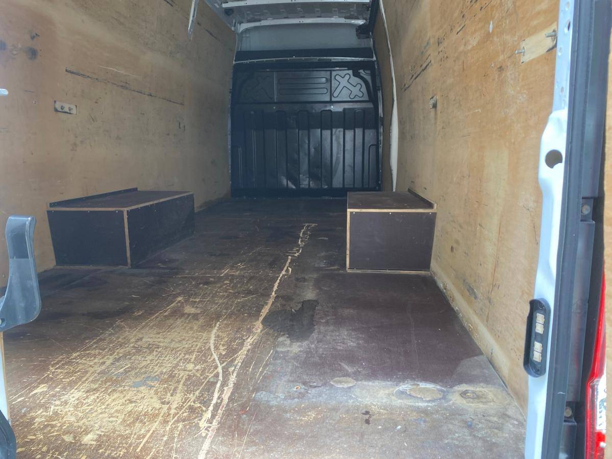 iveco-daily-2019-diesel-2998cc