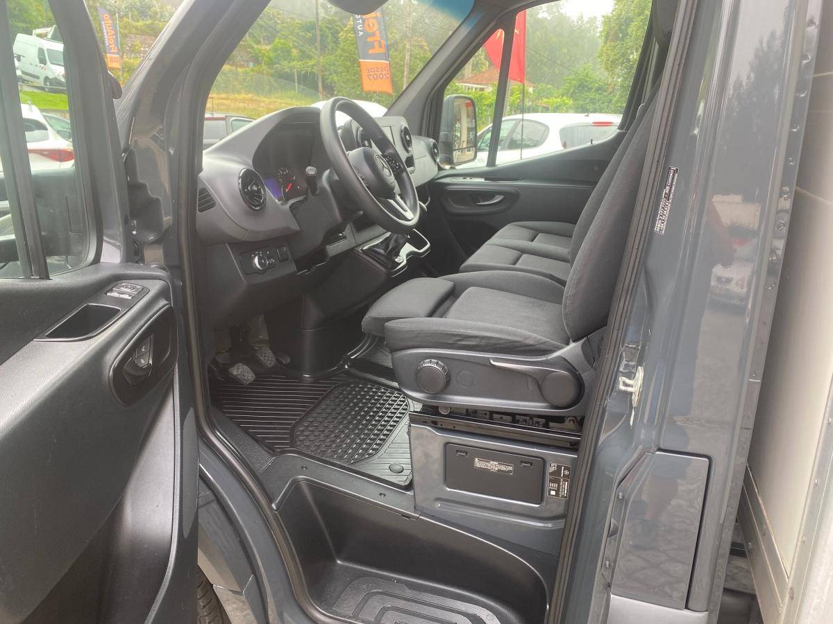 mercedes-benz-sprinter-2021-diesel-2143cc