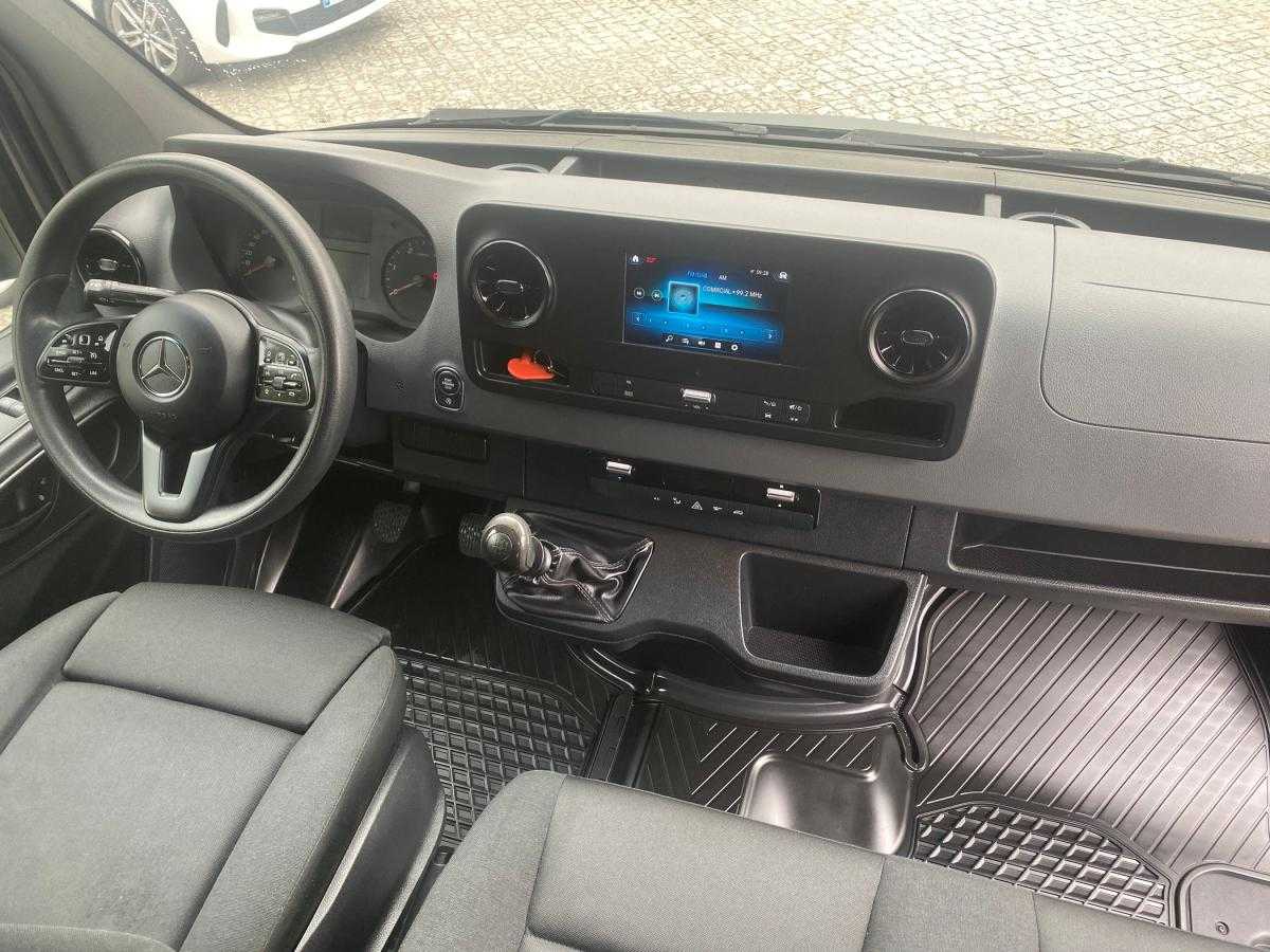 mercedes-benz-sprinter-2021-diesel-2143cc