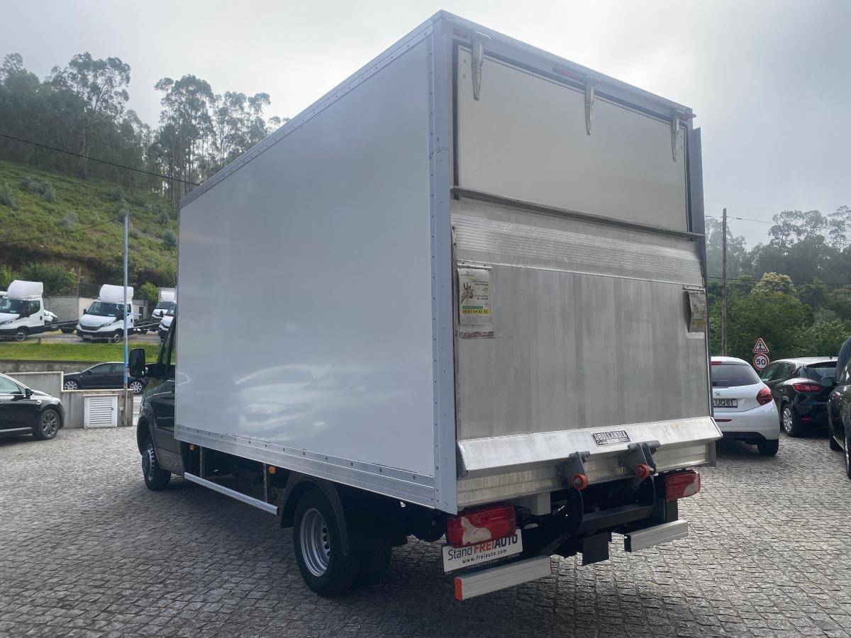 mercedes-benz-sprinter-2021-diesel-2143cc