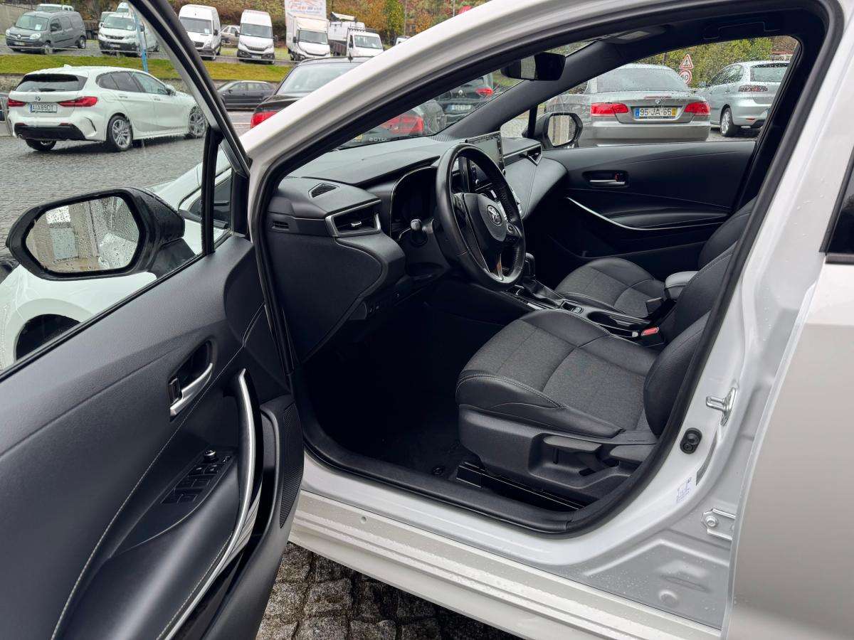 toyota-corolla-2021-hibrido-a-gasolina-1798cc