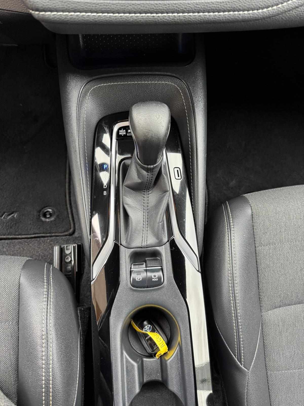 toyota-corolla-2021-hibrido-a-gasolina-1798cc