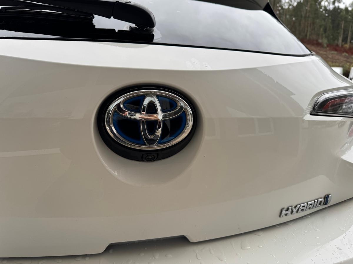 toyota-corolla-2021-hibrido-a-gasolina-1798cc