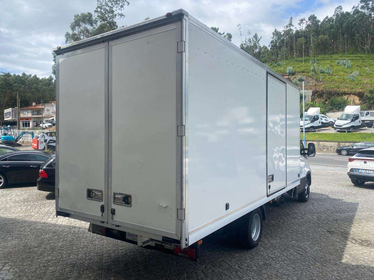 iveco-daily-2019-diesel-2998cc
