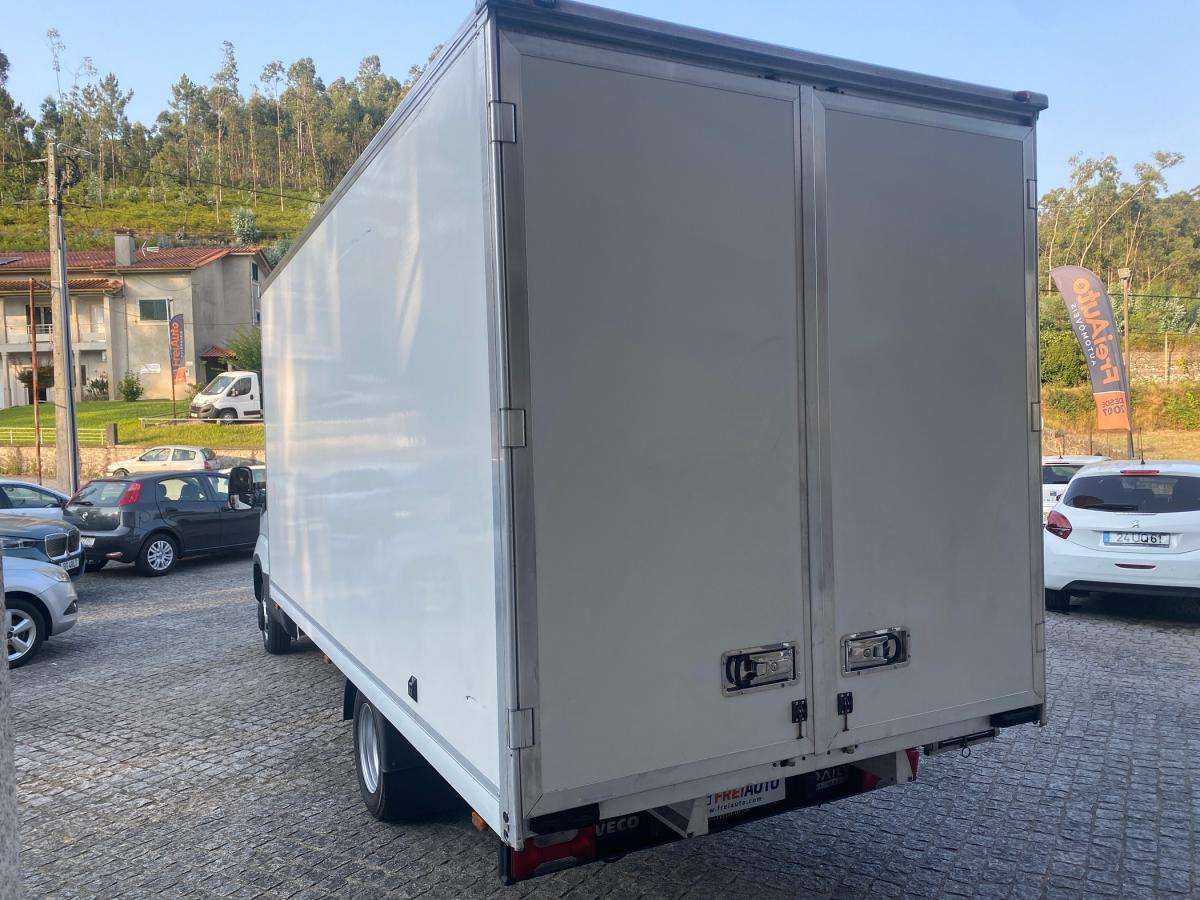 iveco-daily-2019-diesel-2998cc