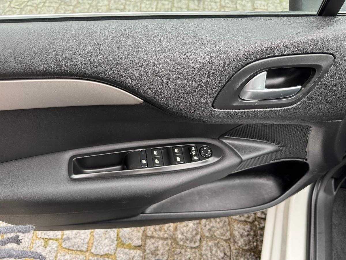 citroen-c4-2016-diesel-1560cc