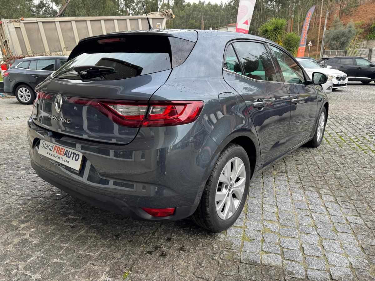 renault-megane-2019-diesel-1461cc