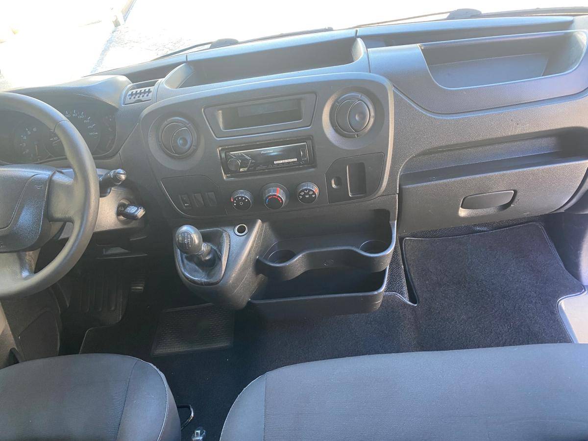 renault-master-2018-diesel-2299cc