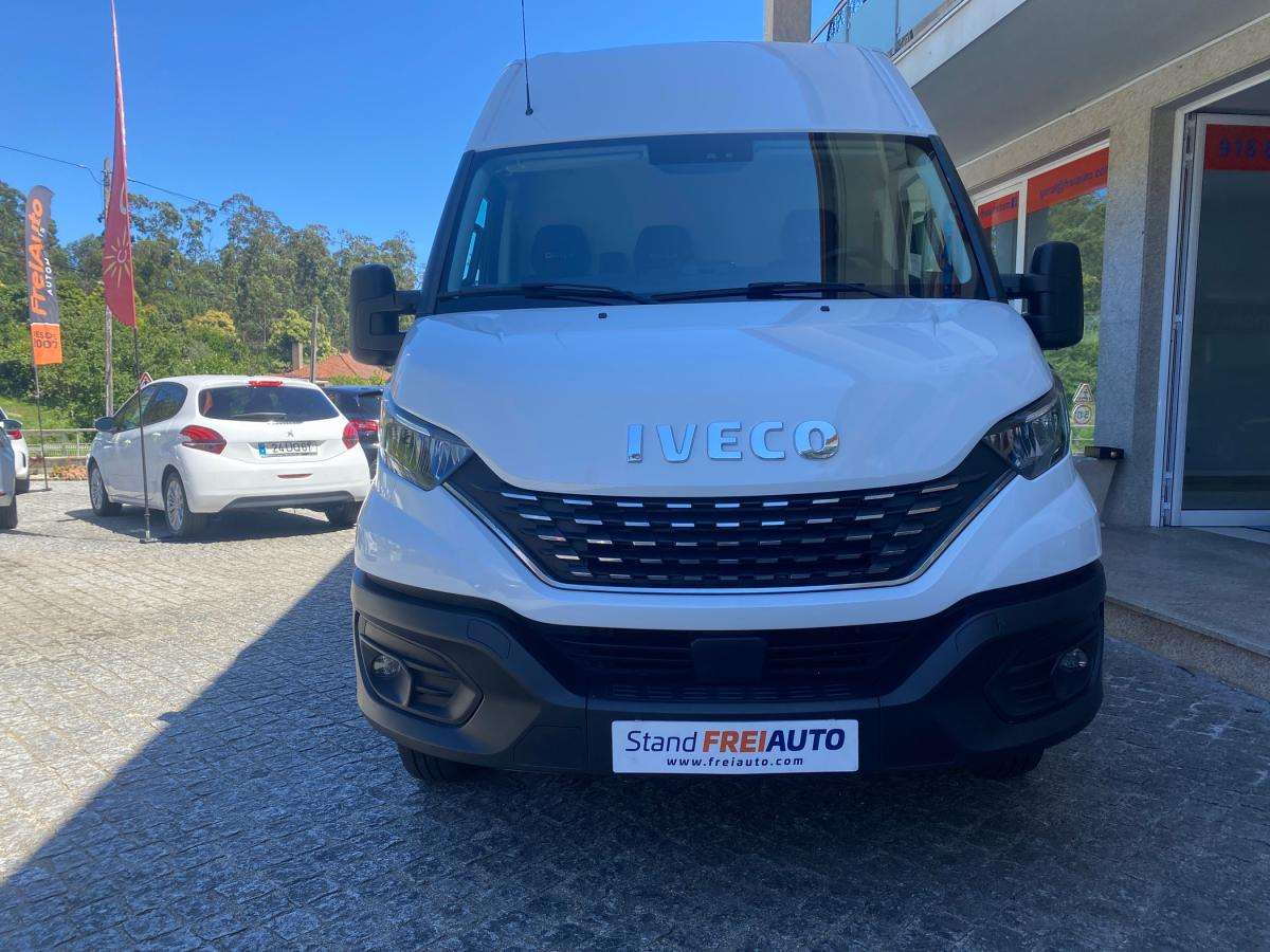 iveco-daily-2021-diesel-2998cc