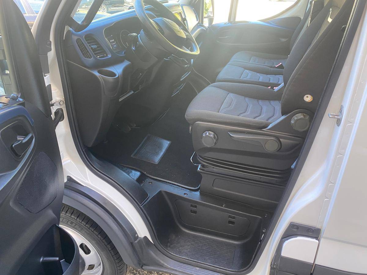 iveco-daily-2021-diesel-2998cc