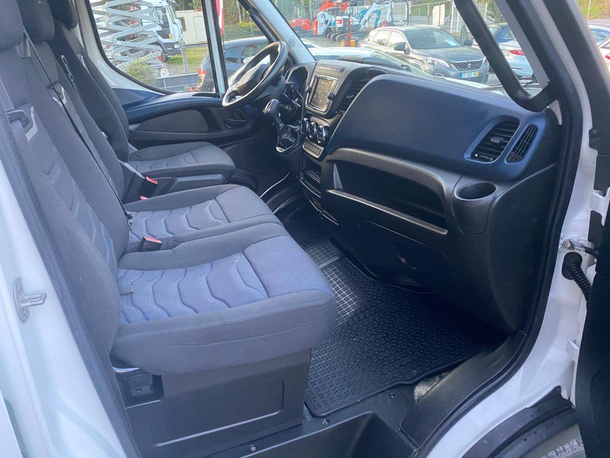 iveco-daily-2021-diesel-2998cc