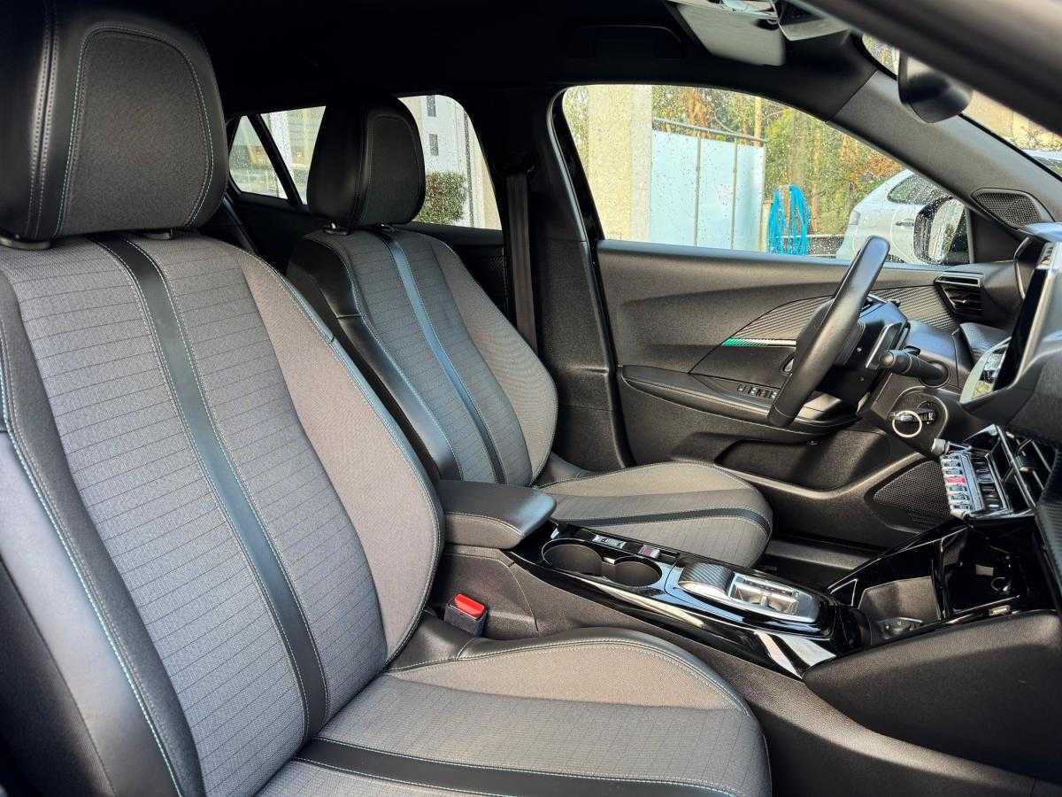 peugeot-2008-2023-diesel-1499cc