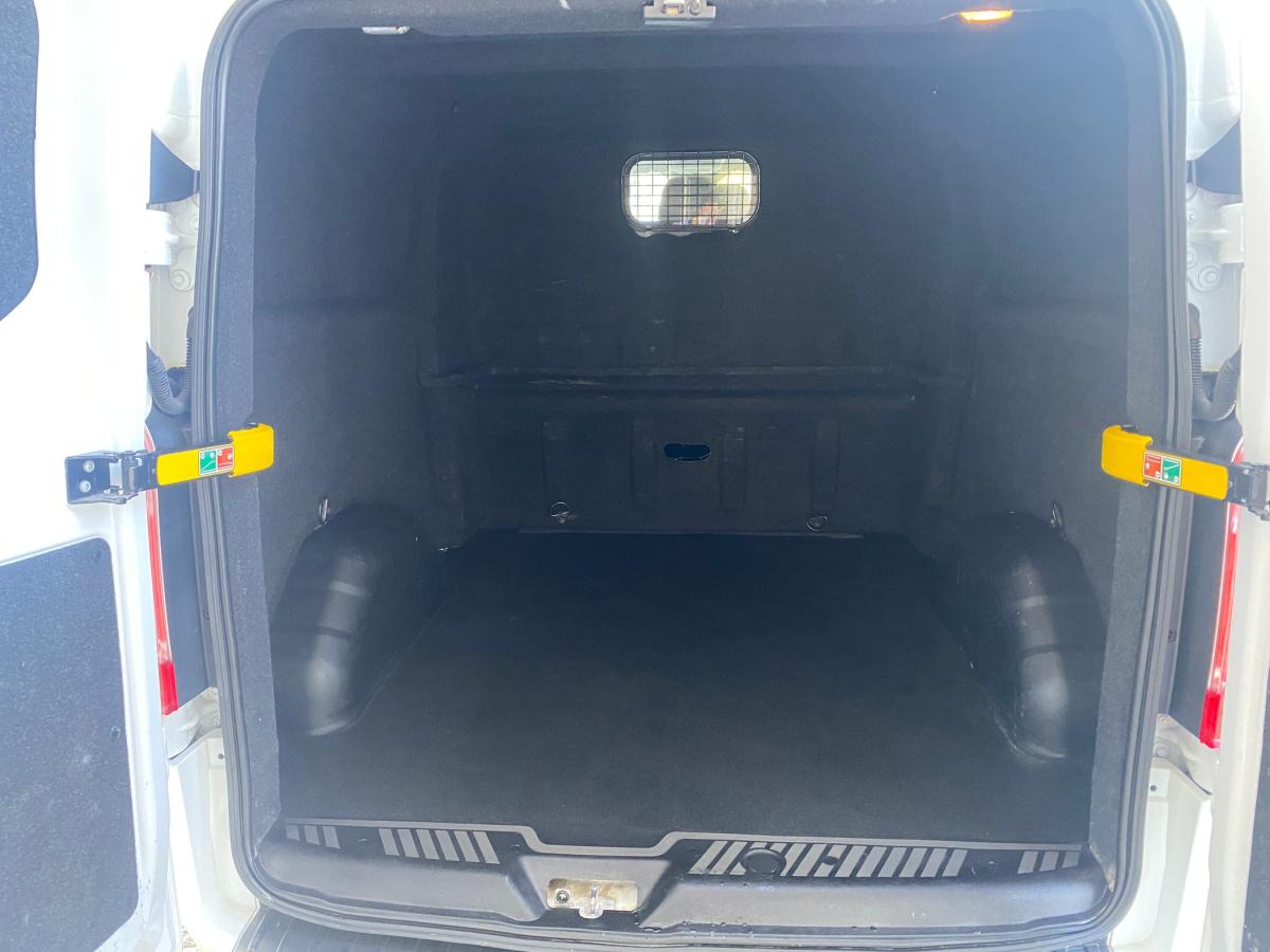 ford-transit-custom-2019-diesel-1995cc