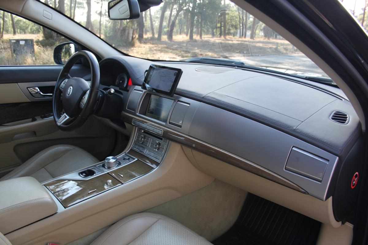 jaguar-xf-3-0-v6-2010-diesel-2993cc