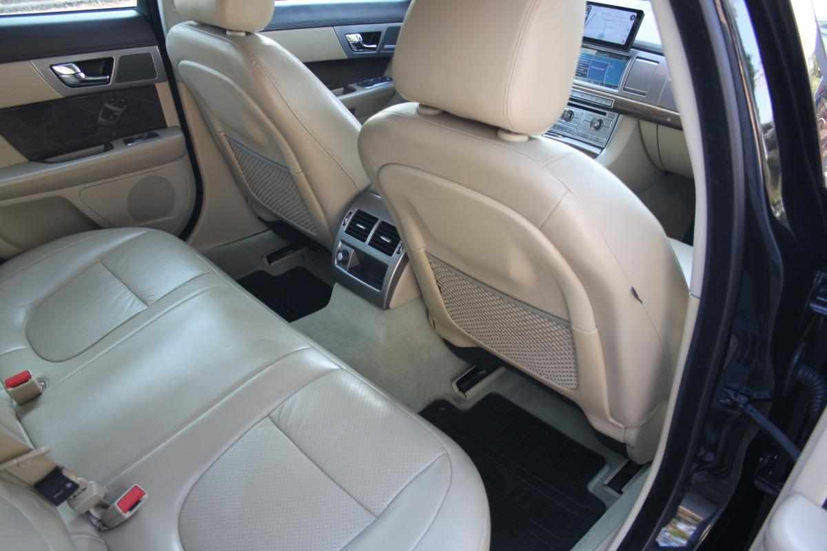 jaguar-xf-3-0-v6-2010-diesel-2993cc