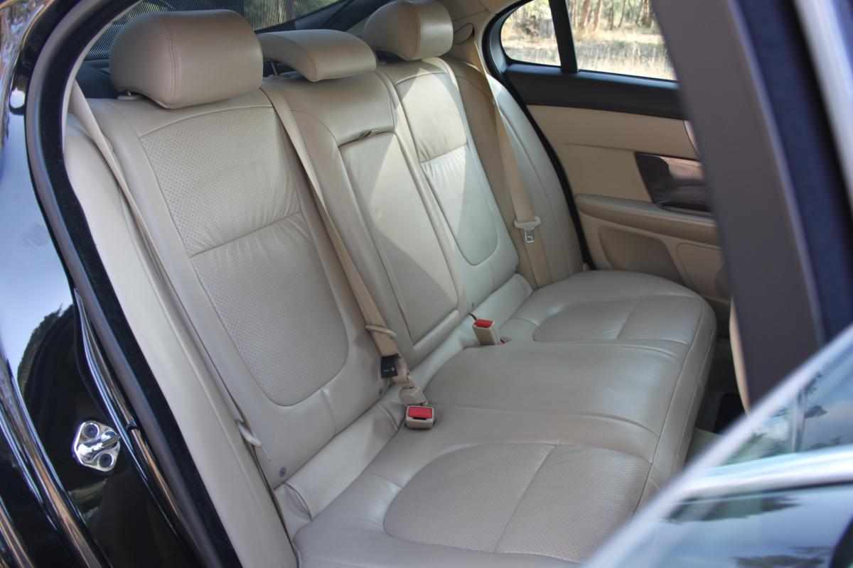 jaguar-xf-3-0-v6-2010-diesel-2993cc