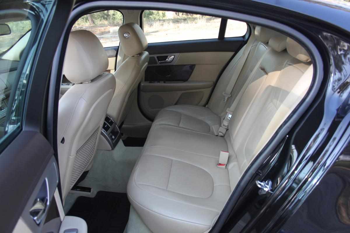 jaguar-xf-3-0-v6-2010-diesel-2993cc